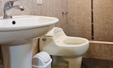 En Alquiler Casa en Cayma – Urb. Valle Escondido