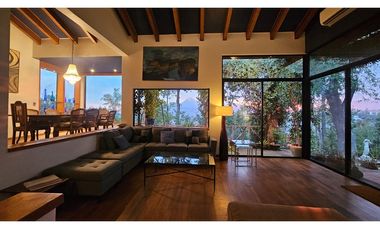 Espectacular Casa Amoblada en Arriendo