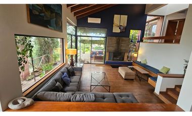 Espectacular Casa Amoblada en Arriendo
