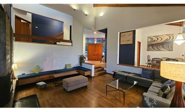 Espectacular Casa Amoblada en Arriendo