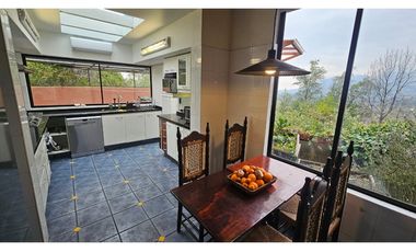Espectacular Casa Amoblada en Arriendo