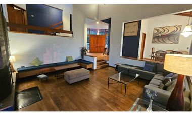 Espectacular Casa Amoblada en Arriendo