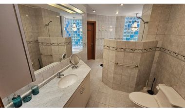 Espectacular Casa Amoblada en Arriendo