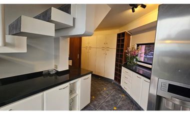 Espectacular Casa Amoblada en Arriendo