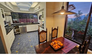 Espectacular Casa Amoblada en Arriendo