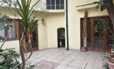 Casa esquina de 430 m² en Ñuñoa