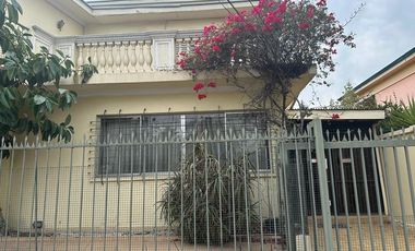 Casa esquina de 430 m² en Ñuñoa
