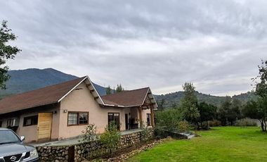 Se vende linda parcela con casa en San Fernando
