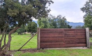 Se vende linda parcela con casa en San Fernando