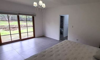 Se vende linda parcela con casa en San Fernando