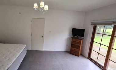 Se vende linda parcela con casa en San Fernando