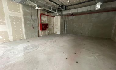 ARRIENDO Local Comercial de 95,52 m2, Metro Manuel Montt,