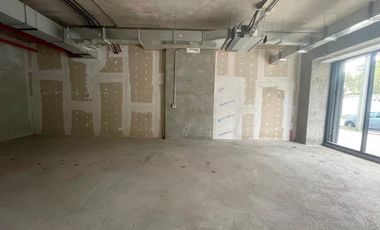 ARRIENDO Local Comercial de 95,52 m2, Metro Manuel Montt,