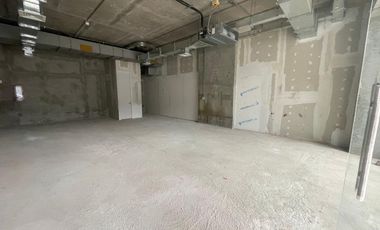 ARRIENDO Local Comercial de 113,18 m2, Metro Manuel Montt,