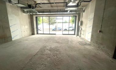 ARRIENDO Local Comercial de 113,18 m2, Metro Manuel Montt,