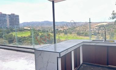Casa con vistas panorámicas en Renta en Bosque Real