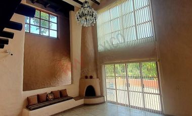 Residencia venta en Tepoztlán Mor.
