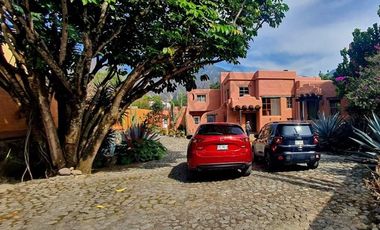 Residencia venta en Tepoztlán Mor.