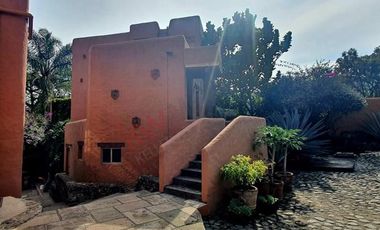Residencia venta en Tepoztlán Mor.