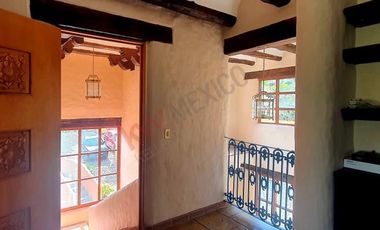Residencia venta en Tepoztlán Mor.