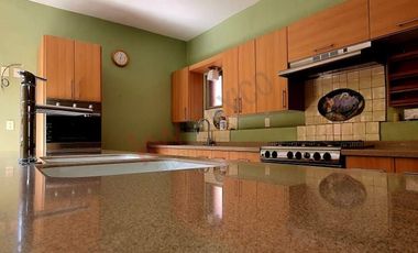 Residencia venta en Tepoztlán Mor.
