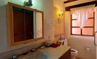 Residencia venta en Tepoztlán Mor.