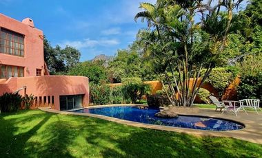 Residencia venta en Tepoztlán Mor.