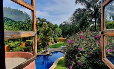 Residencia venta en Tepoztlán Mor.