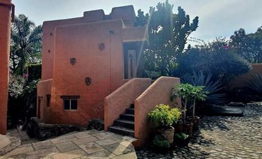 Residencia venta en Tepoztlán Mor.