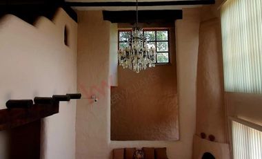 Residencia venta en Tepoztlán Mor.