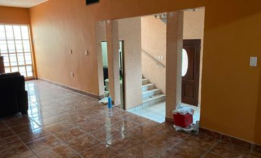 CASA VENTA EN COLONIA RAFAEL CASTELLANOS, GOMEZ PALACIO, DGO.