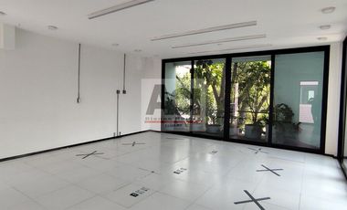 Edificio de oficinas en renta en San Miguel Chapultepec