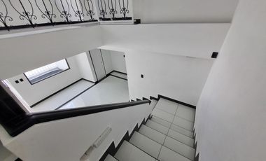 PH EN RENTA, DE 2 PISOS EN LOMAS DE CHAPULTEPEC