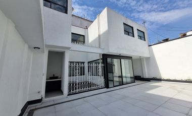 PH EN RENTA, DE 2 PISOS EN LOMAS DE CHAPULTEPEC