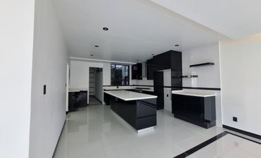 PH EN RENTA, DE 2 PISOS EN LOMAS DE CHAPULTEPEC