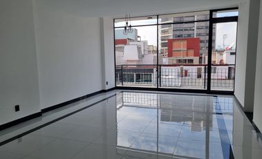 PH EN RENTA, DE 2 PISOS EN LOMAS DE CHAPULTEPEC