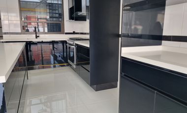 PH EN RENTA, DE 2 PISOS EN LOMAS DE CHAPULTEPEC