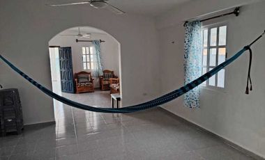 Venta de dos casas contiguas frente al mar en Telchac Puerto