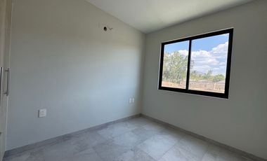 Hermosa Casa Nueva en Coto con Amenidades de Lujo.