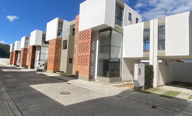 Casa en Renta en la Armenia, Valle de los Chillos