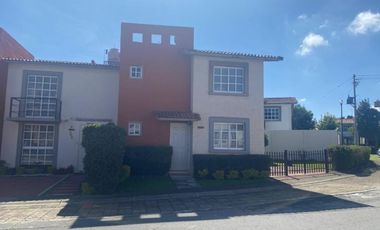 CASA EN VENTA EN VILLAS DEL CAMPO, CALIMAYA