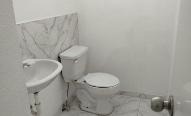 CASA EN VENTA EN CONJUNTO 