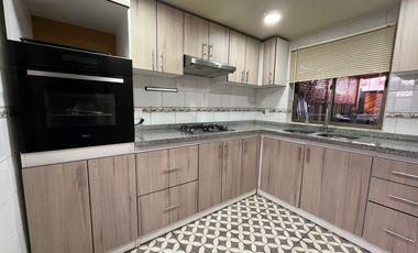 Casa de 2 Dormitorios con estacionamiento