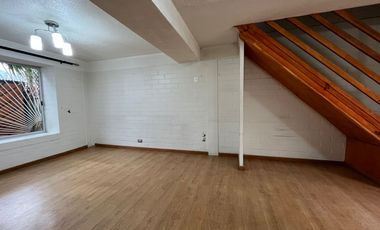Casa de 2 Dormitorios con estacionamiento