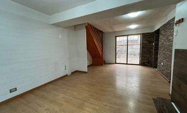Casa de 2 Dormitorios con estacionamiento