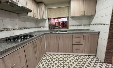 Casa de 2 Dormitorios con estacionamiento
