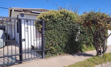Casa en Venta en Av. Raul Bitran