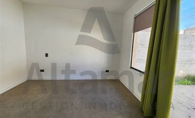 Casa en Arriendo en avda Guillermo Ulriksen