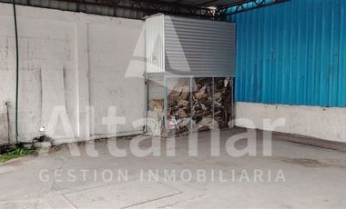 Local Comercial en Venta en Santa Rosa esquina Santa Elena, detrás de Ceduc
