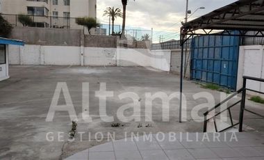 Local Comercial en Venta en Santa Rosa esquina Santa Elena, detrás de Ceduc